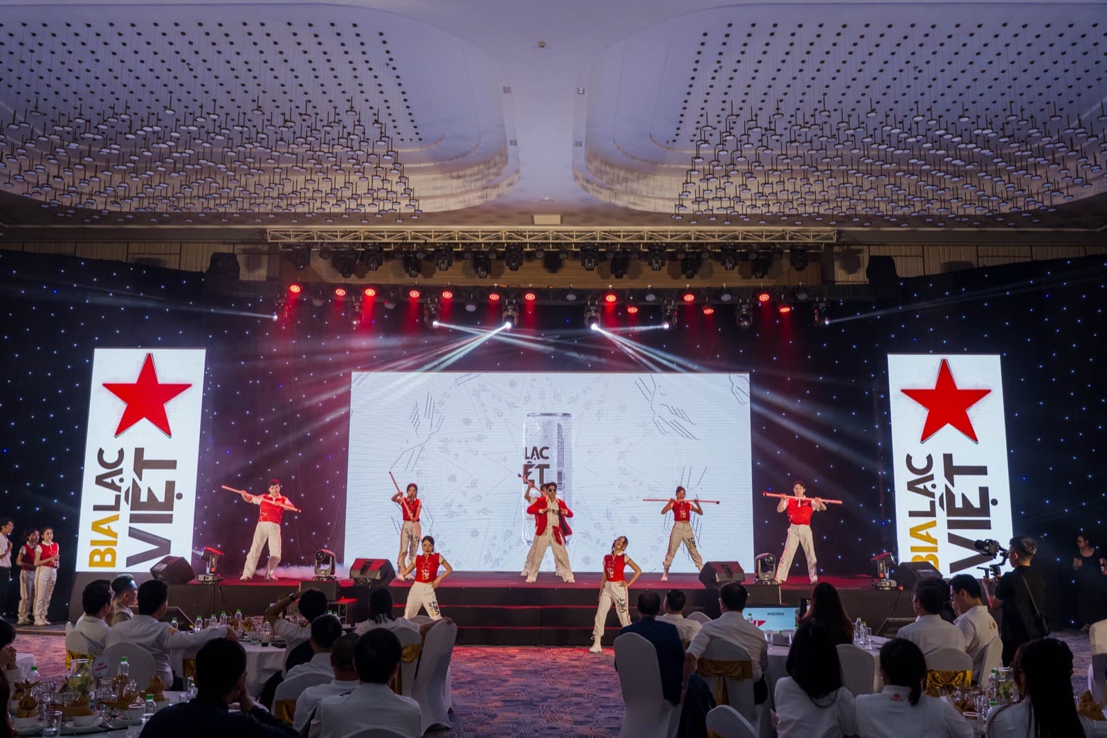 Bia Lạc Việt — 3 Cuộc Vui — hình 3